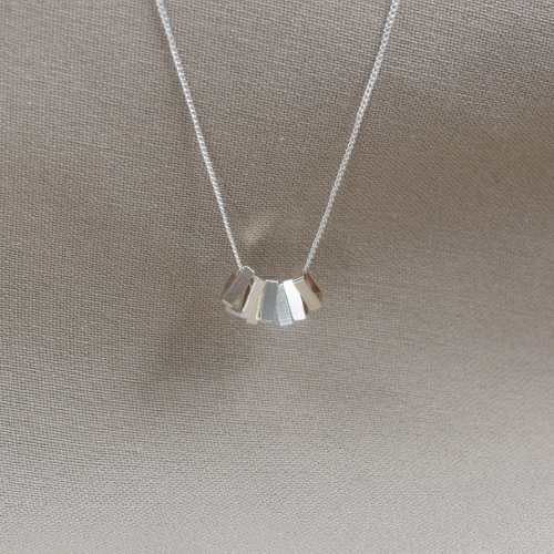 Mid Saorsa Classic Necklace