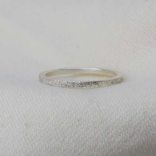 1.5mm Textured Ring
